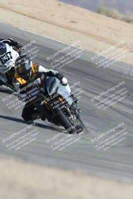 media/Sep-20-2025-Race Pace (Sat) [[d4e1b33f4d]]/Non Verified/Turn 10 (10am)/